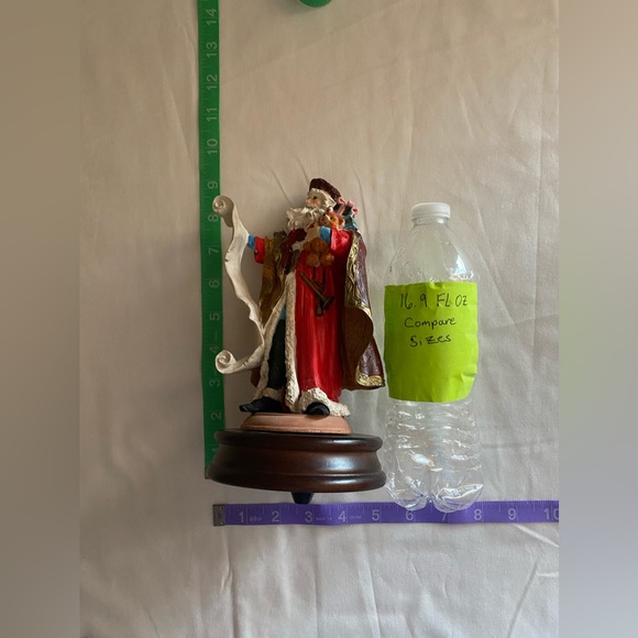 Vintage Seymour Mann The Christmas Collection Musical Old World Santa Figurine - Picture 7 of 12